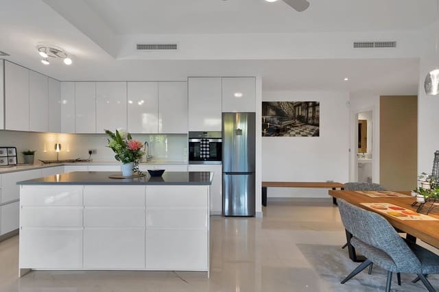 3 soveværelse Lejlighed til salg i Cancelada, Estepona - € 569.900 (Ref: 9568365)