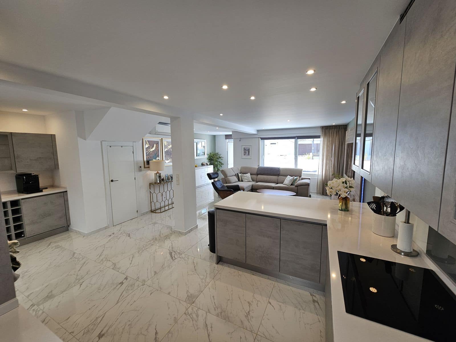 Casa de 4 habitaciones en La Cala de Mijas en venta - 899.000 € (Ref: 9568371)