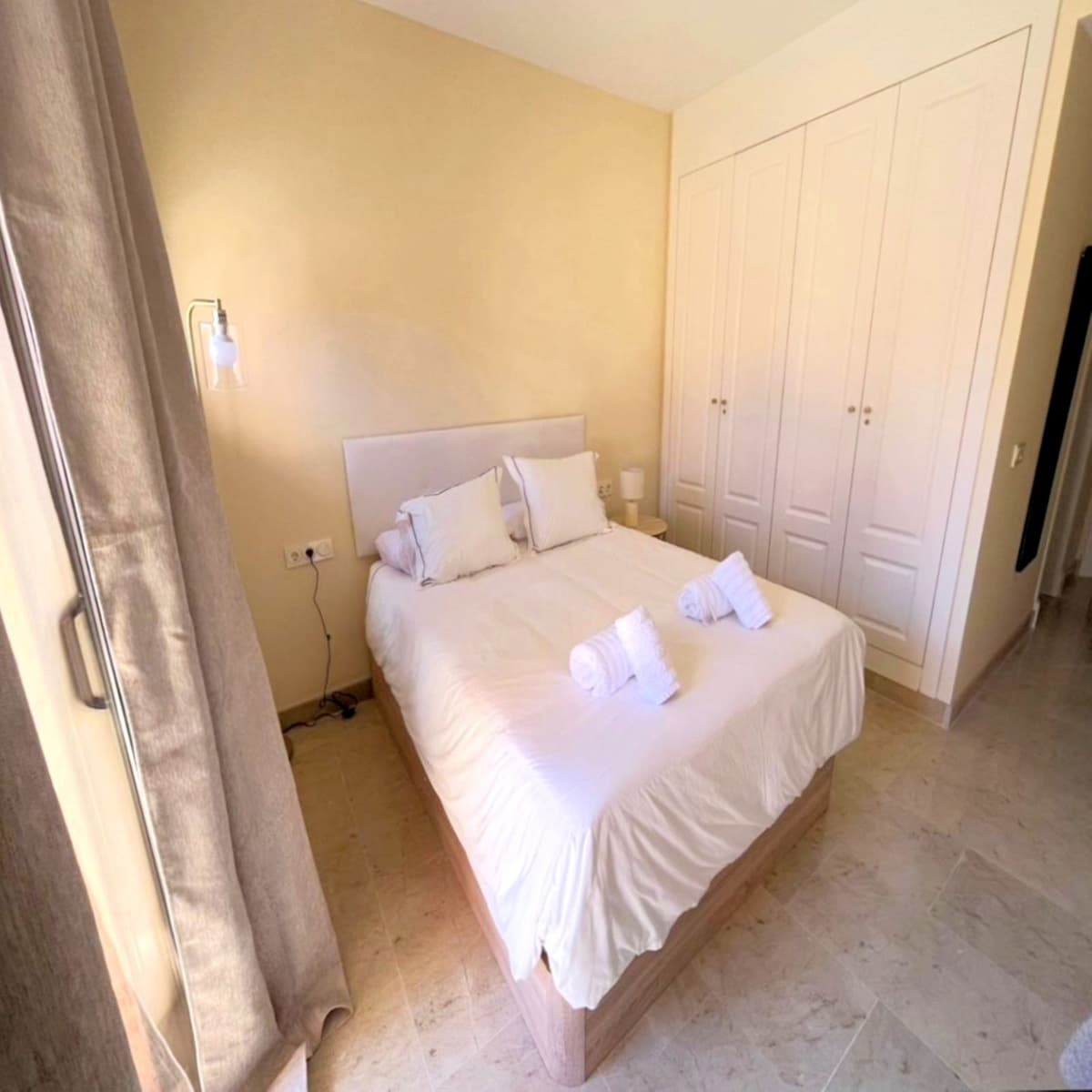 2 chambre Appartement à vendre à La Duquesa / Puerto de la Duquesa - 319 000 € (Ref: 9568374)