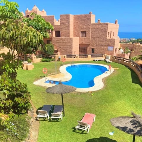 2 chambre Appartement à vendre à La Duquesa / Puerto de la Duquesa, Manilva - 319 000 € (Ref: 9568374)