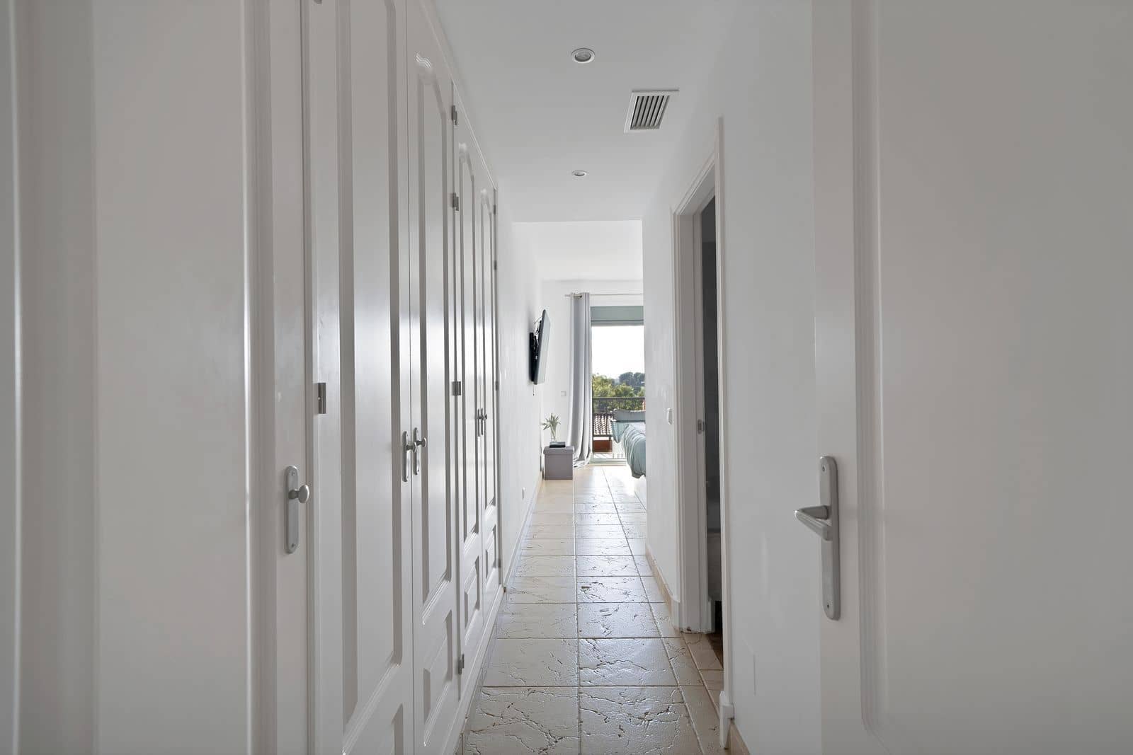 Apartamento de 2 habitaciones en Atalaya-Isdabe en venta - 520.000 € (Ref: 9568376)