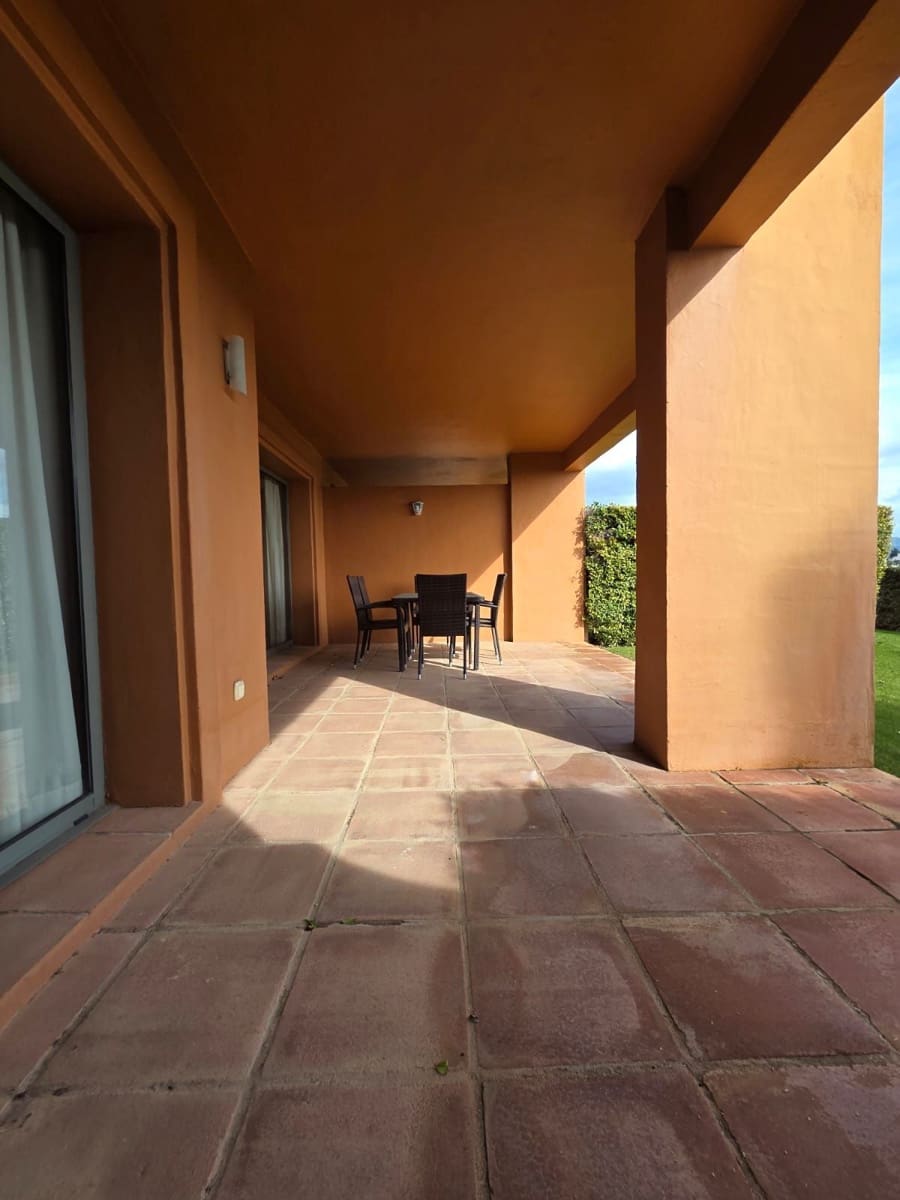 2 bedroom Apartment for sale in Estepona - € 465,000 (Ref: 9568380)