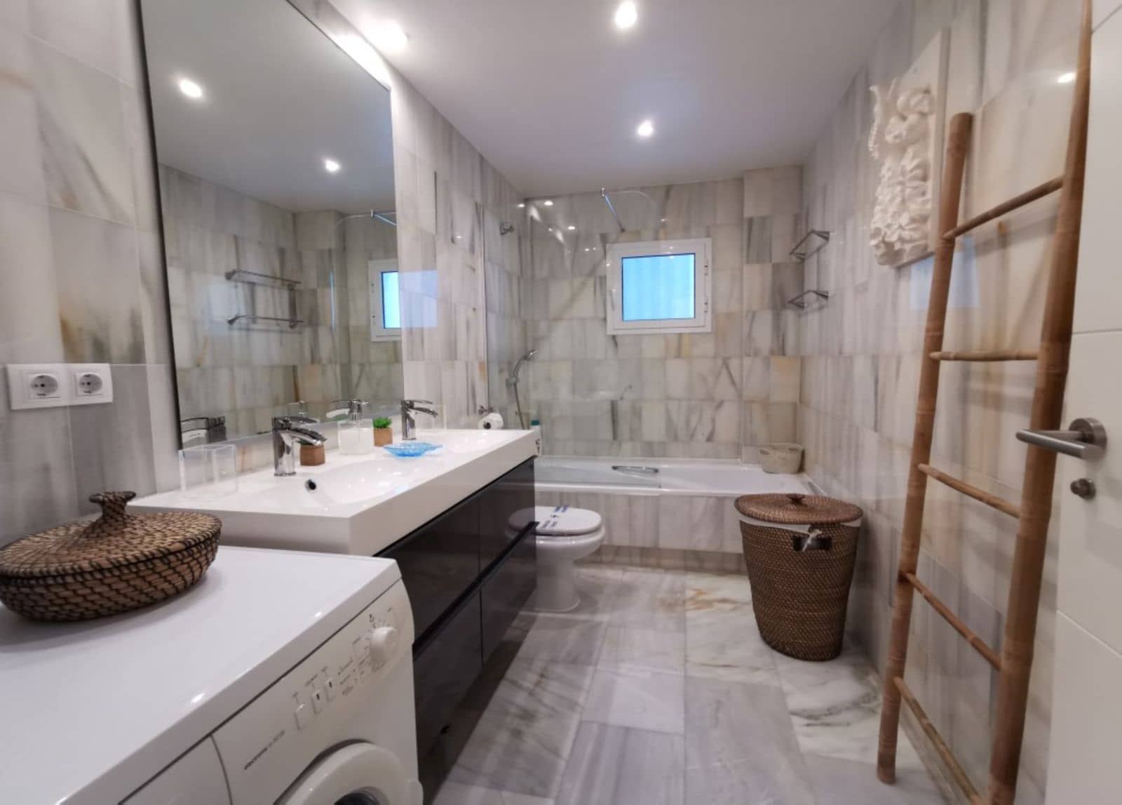 Apartamento de 3 habitaciones en La Mairena en venta - 419.000 € (Ref: 9568381)