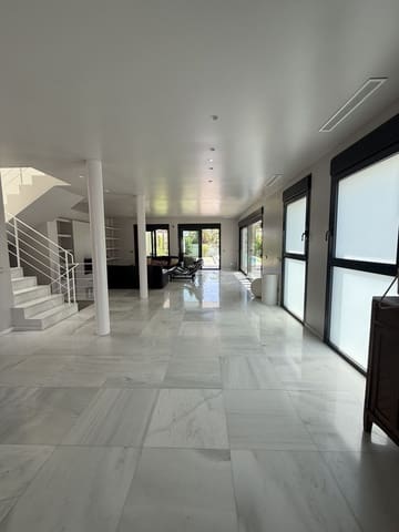 5 soveværelse Villa til salg i Marbesa, Marbella - € 2.600.000 (Ref: 9568384)