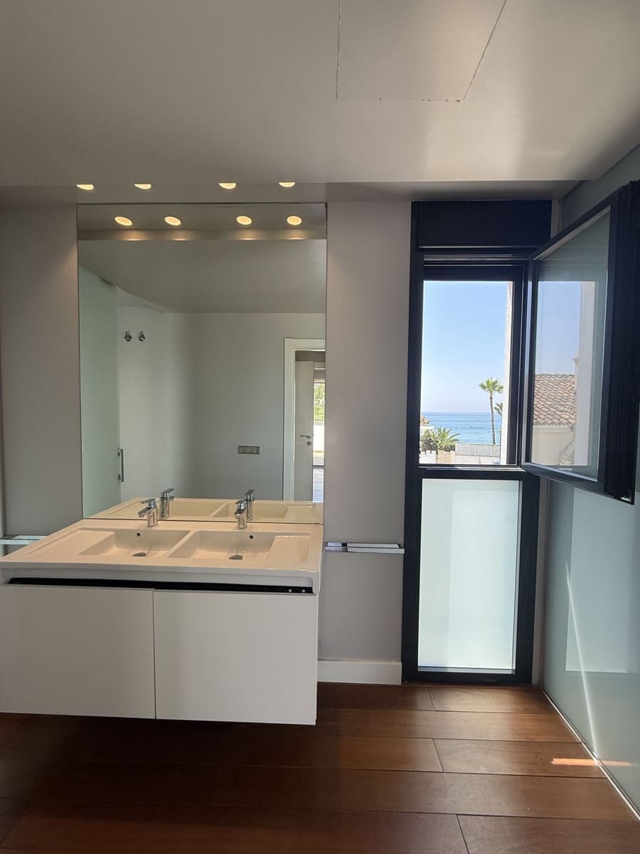 5 soveværelse Villa til salg i Marbesa - € 2.600.000 (Ref: 9568384)