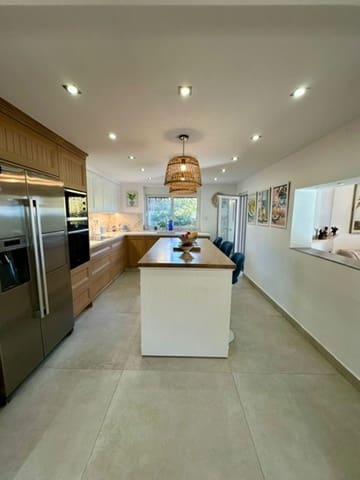 6 makuuhuone Huvila myytävänä paikassa Estepona - 1 555 500 € (Ref: 9568388)