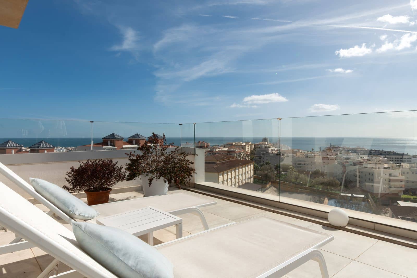 2 sovrum Takvåning till salu i Estepona - 875 000 € (Ref: 9568389)