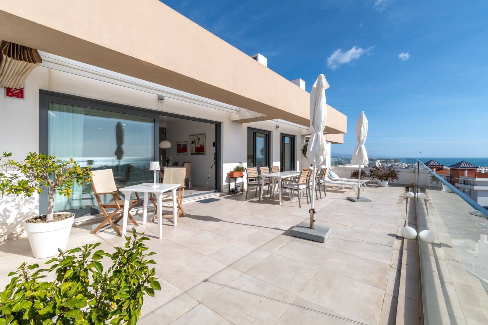 2 sovrum Takvåning till salu i Estepona - 875 000 € (Ref: 9568389)