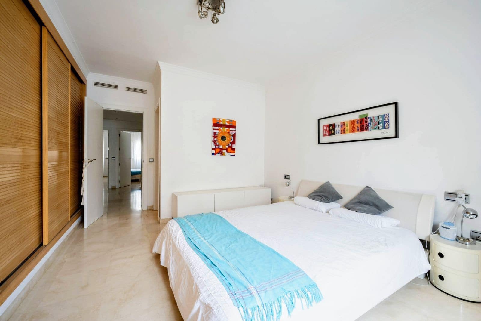 4 bedroom Apartment for sale in Marbella - € 799,000 (Ref: 9570828)