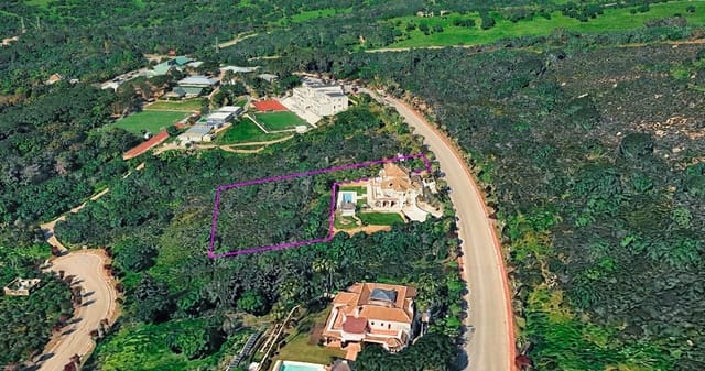 Landgrundstück zu verkaufen in Sotogrande, San Roque - 850.000 € (Ref: 9570829)