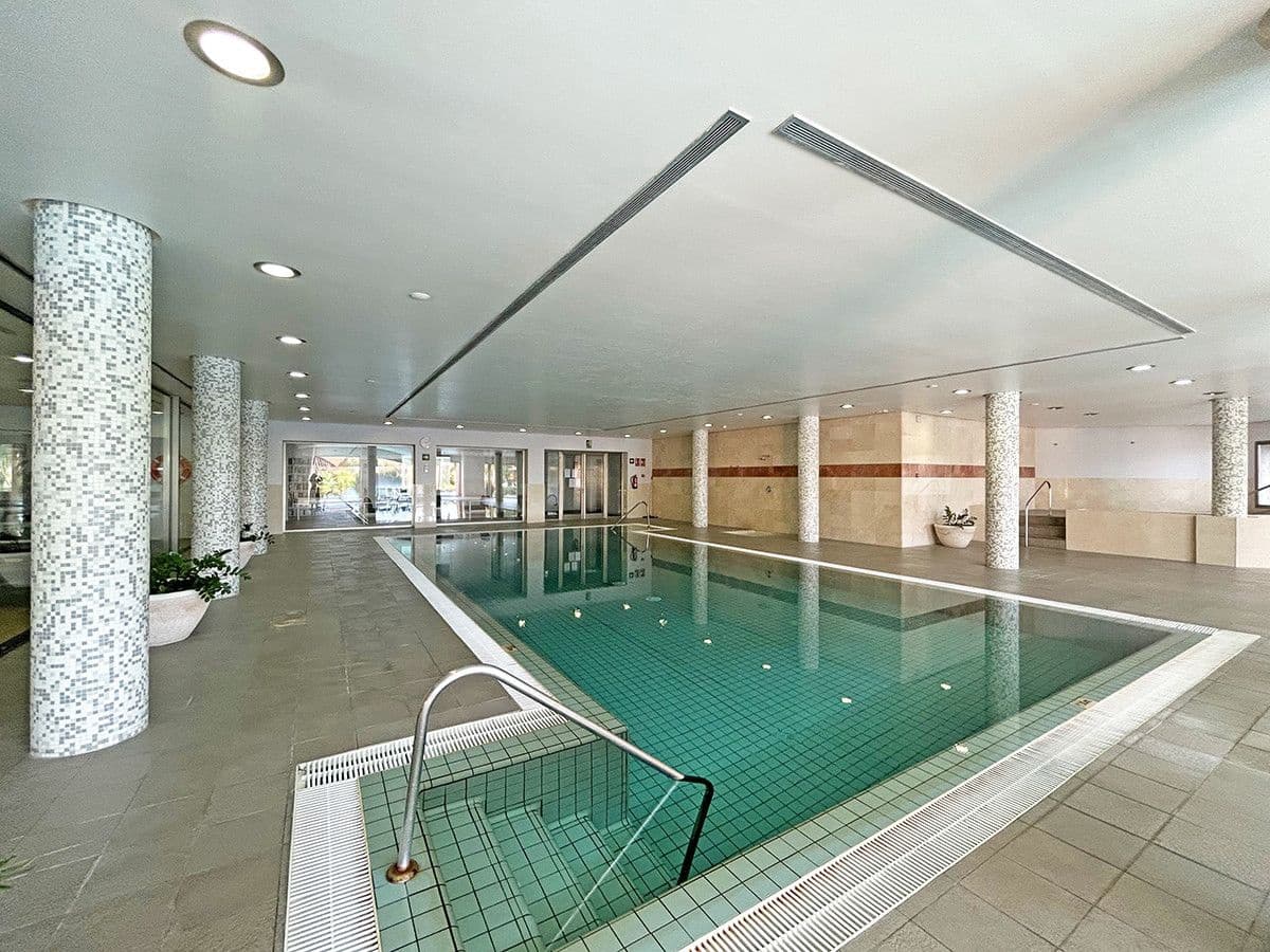 Apartamento de 2 habitaciones en Golden Mile en venta - 1.350.000 € (Ref: 9570832)