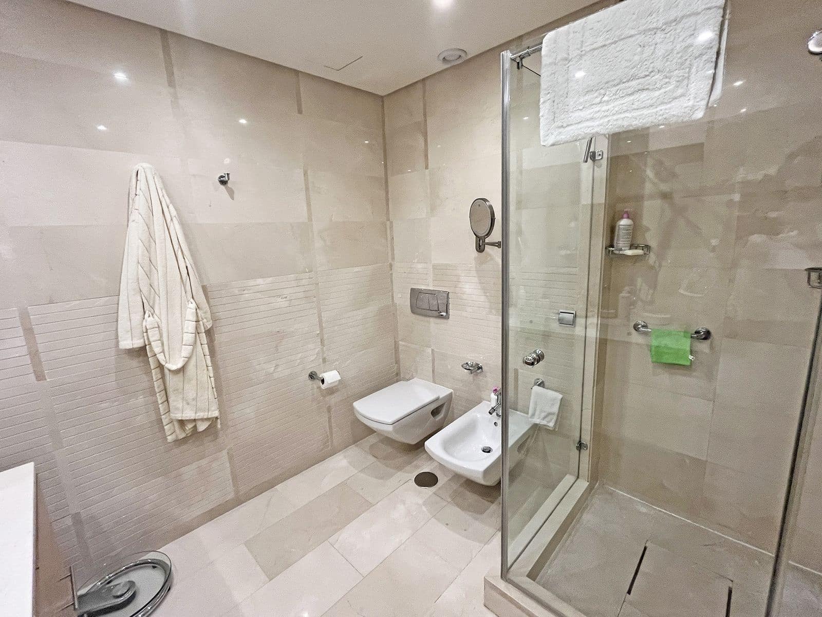 Apartamento de 2 habitaciones en Golden Mile en venta - 1.350.000 € (Ref: 9570832)