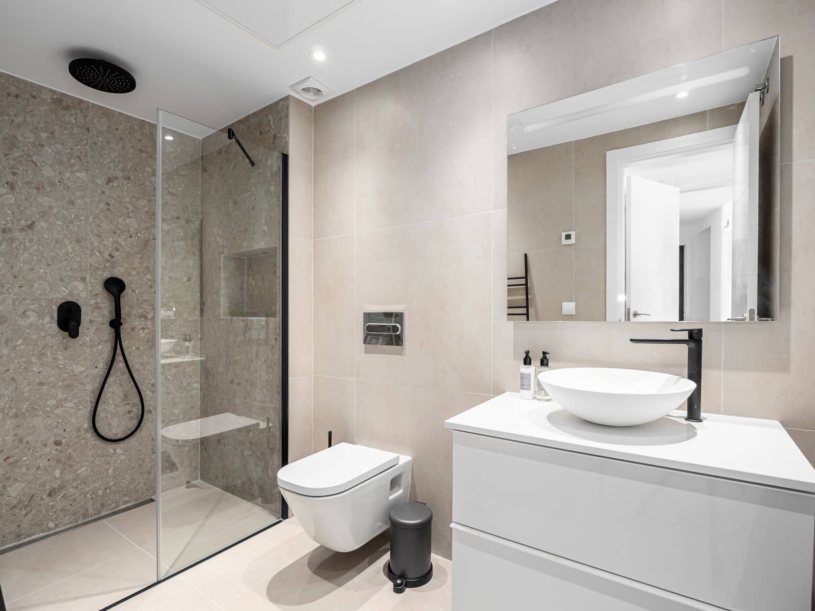 Apartamento de 2 habitaciones en Nueva Andalucia en venta - 540.000 € (Ref: 9570835)