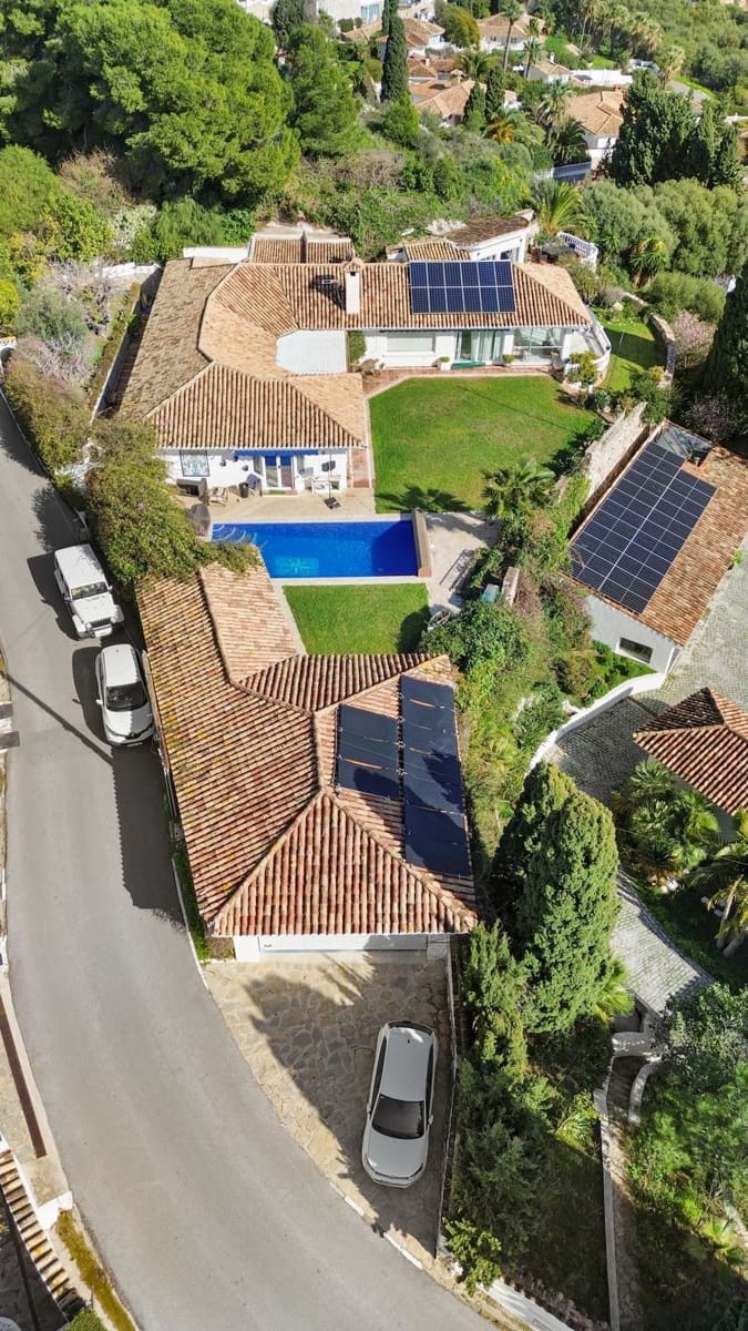 Chalet de 5 habitaciones en Benalmádena en venta - 1.820.000 € (Ref: 9570836)