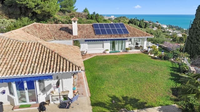 Chalet de 5 habitaciones en Benalmádena en venta - 1.820.000 € (Ref: 9570836)