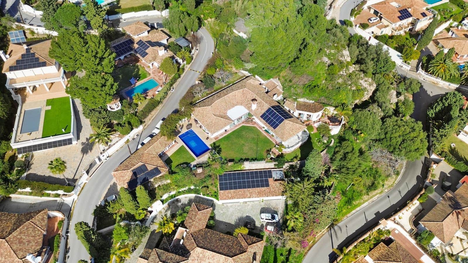 Chalet de 5 habitaciones en Benalmádena en venta - 1.820.000 € (Ref: 9570836)