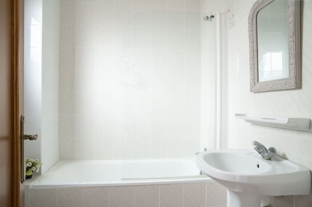 2 soverom Villa til salgs i Guadalmina Alta, Marbella - € 1 700 000 (Ref: 9570838)