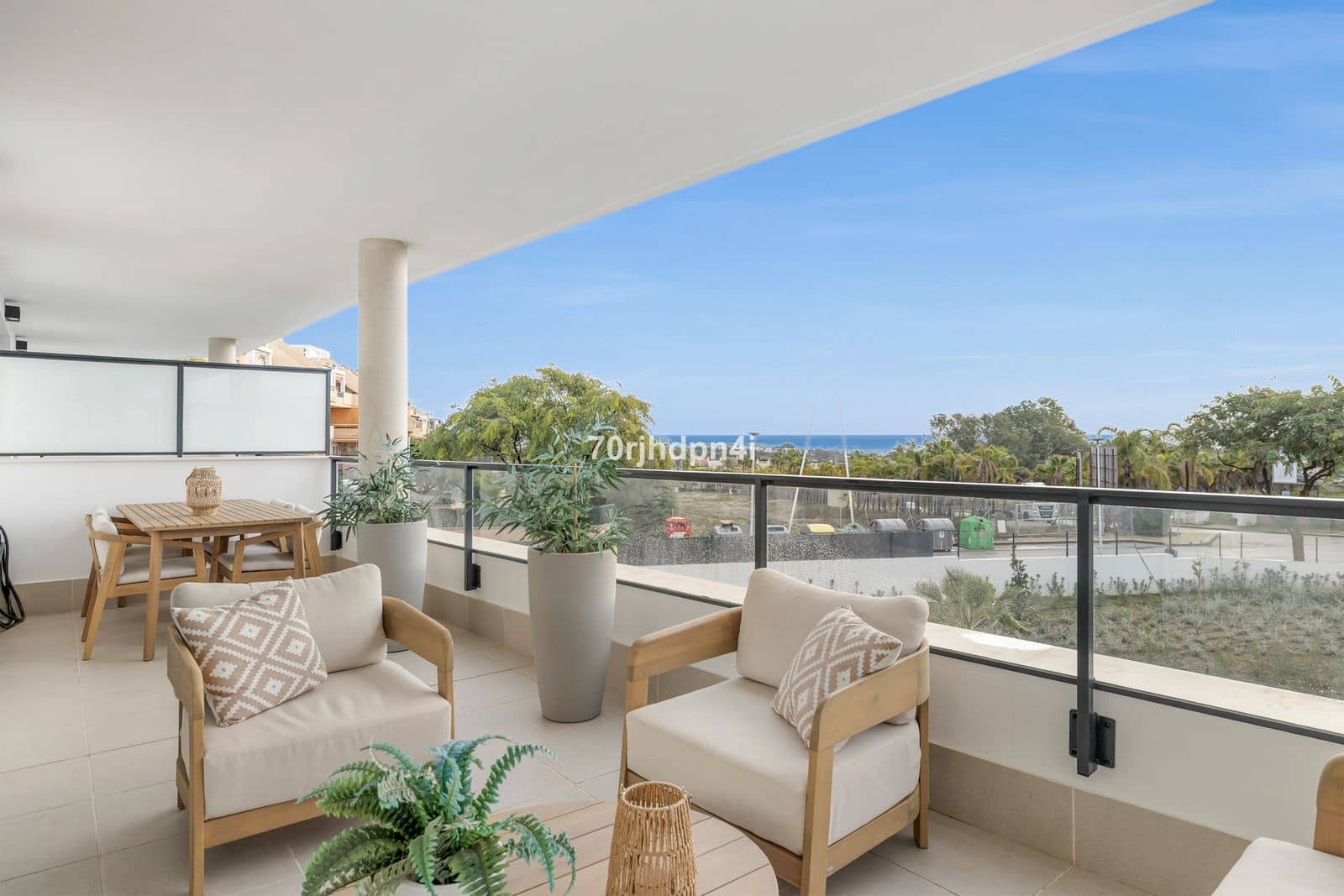 2 bedroom Apartment for sale in Estepona - € 475,000 (Ref: 9570839)