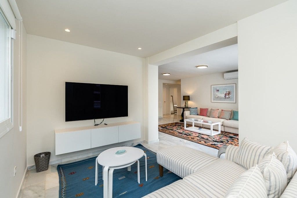 4 soveværelse Villa til salg i Marbesa - € 2.450.000 (Ref: 9570841)