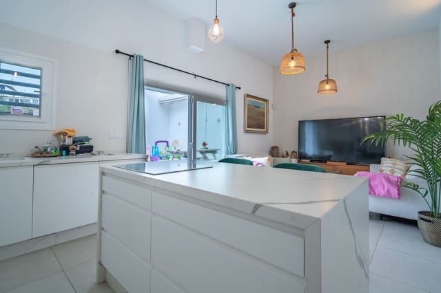 Chalet de 2 habitaciones en Málaga ciudad en venta - 795.000 € (Ref: 9570846)