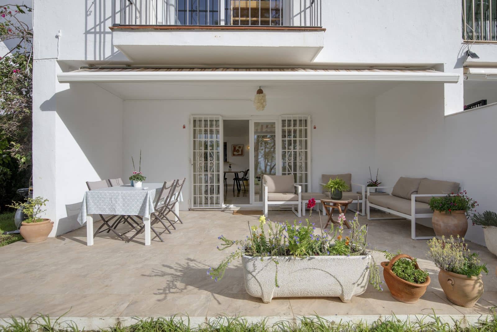 Pareado de 3 habitaciones en Estepona en venta - 480.000 € (Ref: 9570848)