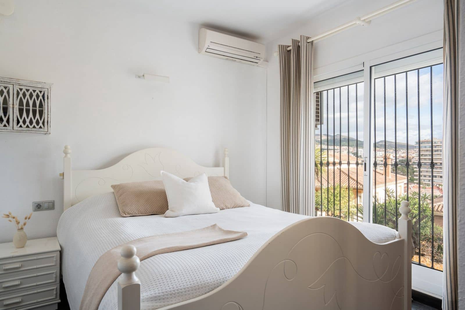 3 sypialnia Dom na sprzedaż w Torrequebrada - 490 000 € (Ref: 9570854)