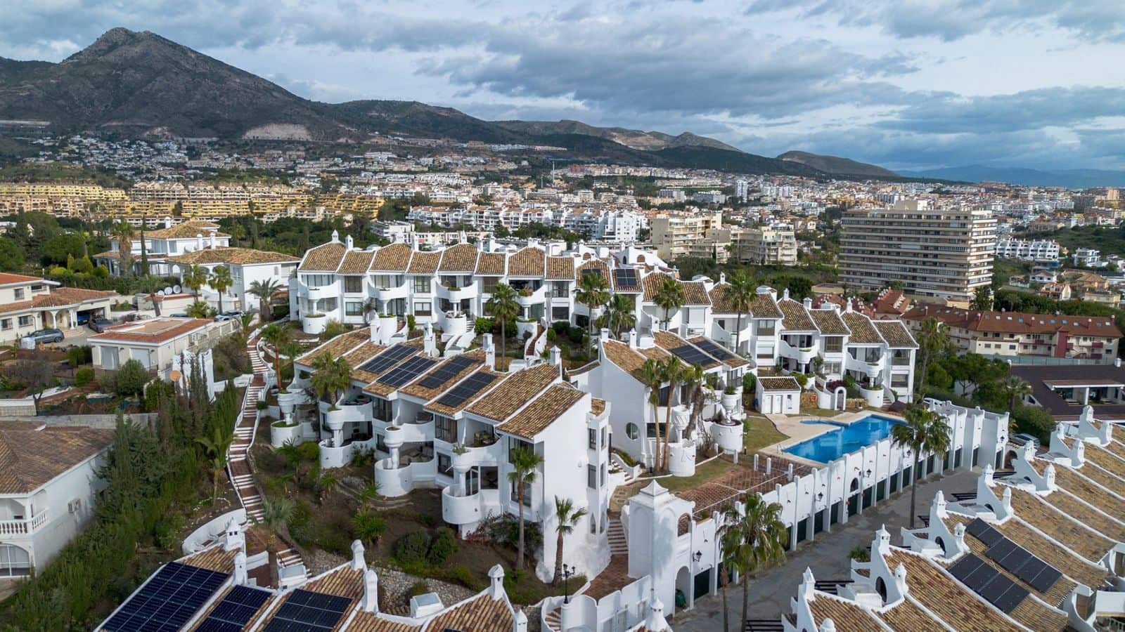 3 sypialnia Dom na sprzedaż w Torrequebrada - 490 000 € (Ref: 9570854)