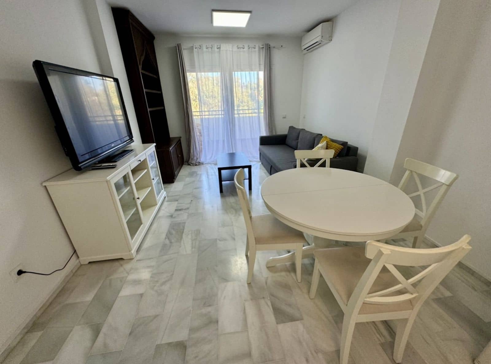 3 makuuhuone Huoneisto myytävänä paikassa Guadalmina - 339 000 € (Ref: 9570858)