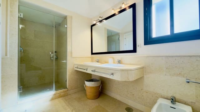 3 sovrum Takvåning till salu i Benahavís - 1 200 000 € (Ref: 9570859)