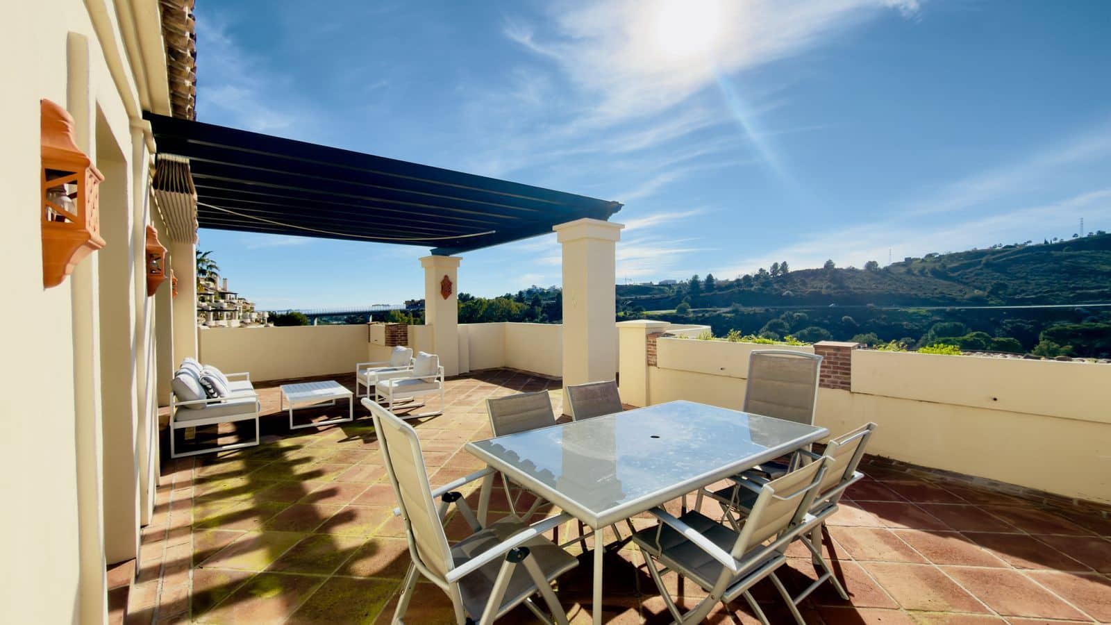 3 sovrum Takvåning till salu i Benahavis - 1 200 000 € (Ref: 9570859)