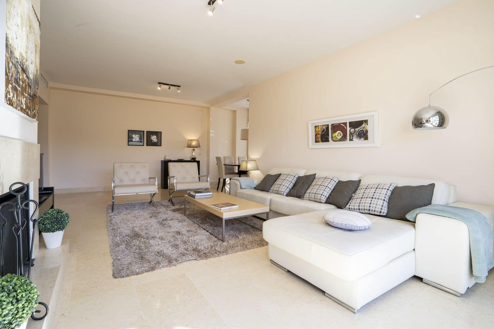 3 sovrum Takvåning till salu i Benahavis - 1 200 000 € (Ref: 9570859)