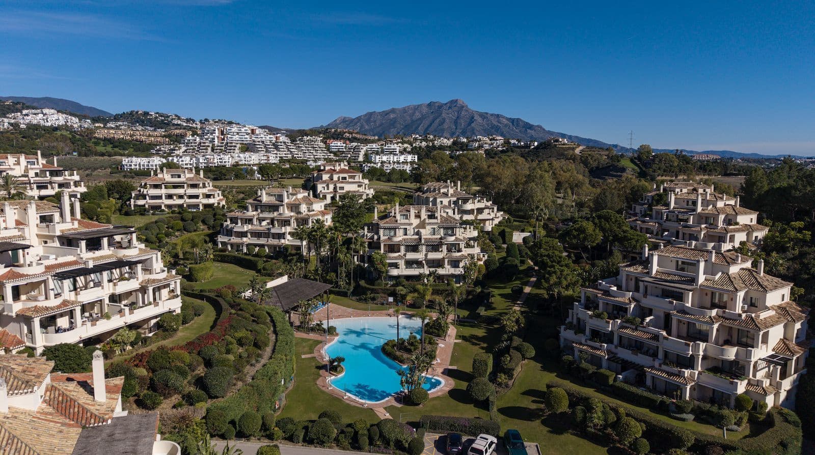 3 sovrum Takvåning till salu i Benahavis - 1 200 000 € (Ref: 9570859)