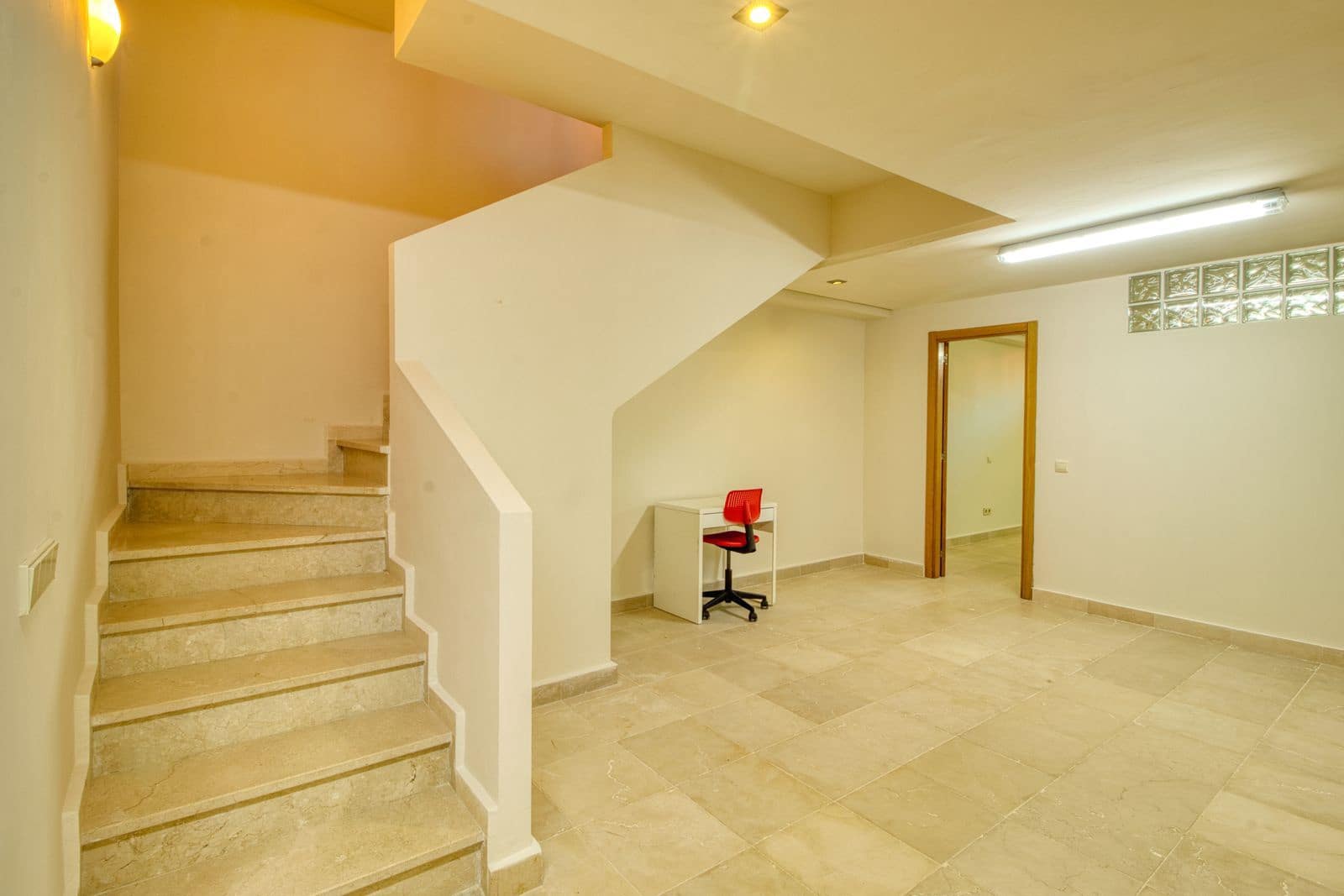 3 makuuhuone Omakotitalo myytävänä paikassa Manilva - 485 000 € (Ref: 9607650)