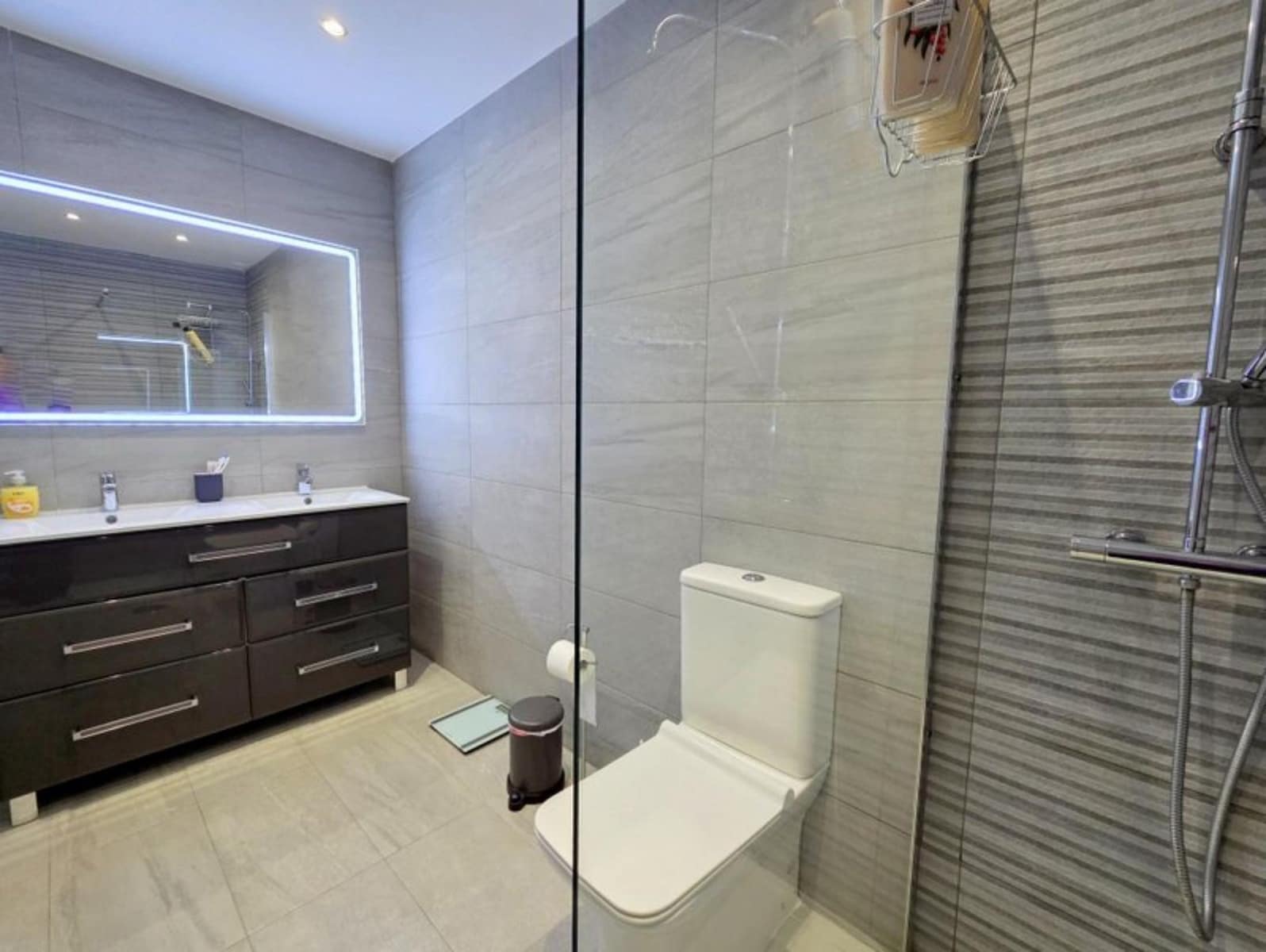 2 chambre Appartement à vendre à La Duquesa / Puerto de la Duquesa - 265 000 € (Ref: 9607654)