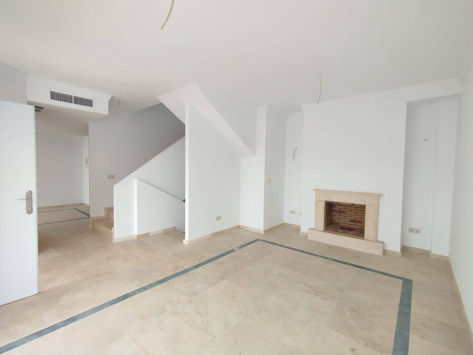 Casa de 2 habitaciones en Casares en venta - 370.000 € (Ref: 9607666)