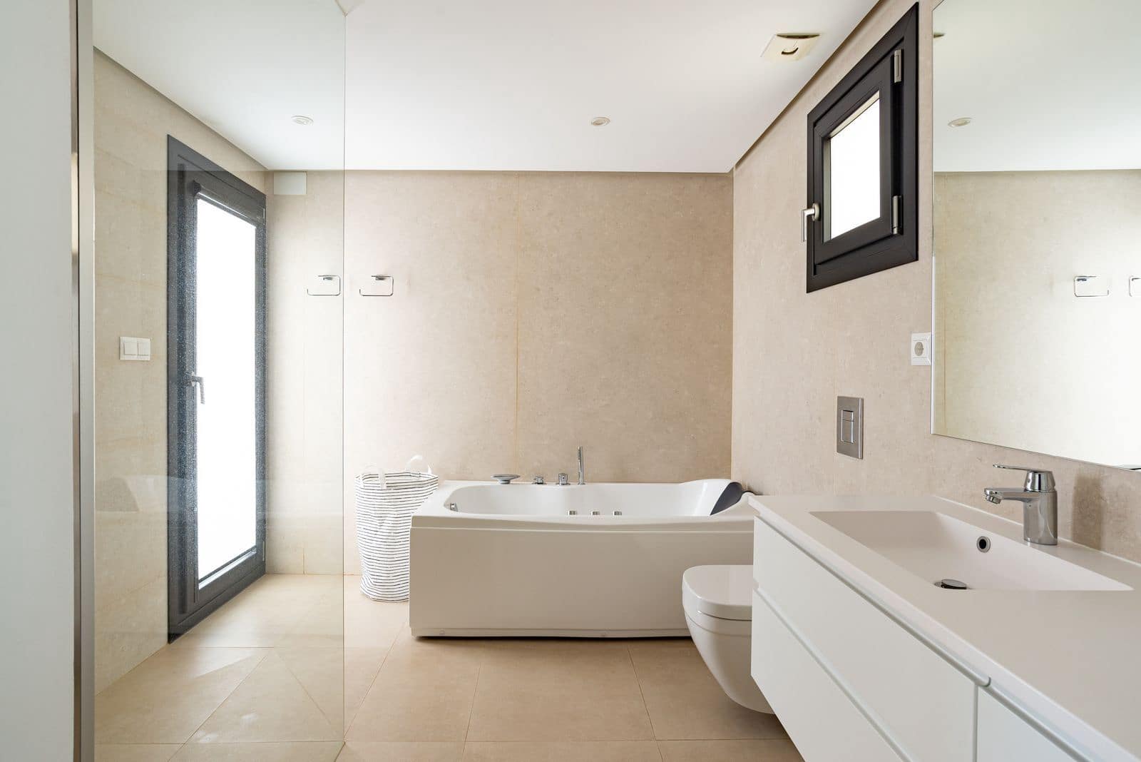 6 sypialnia Willa na sprzedaż w La Cala de Mijas - 2 100 000 € (Ref: 9607672)