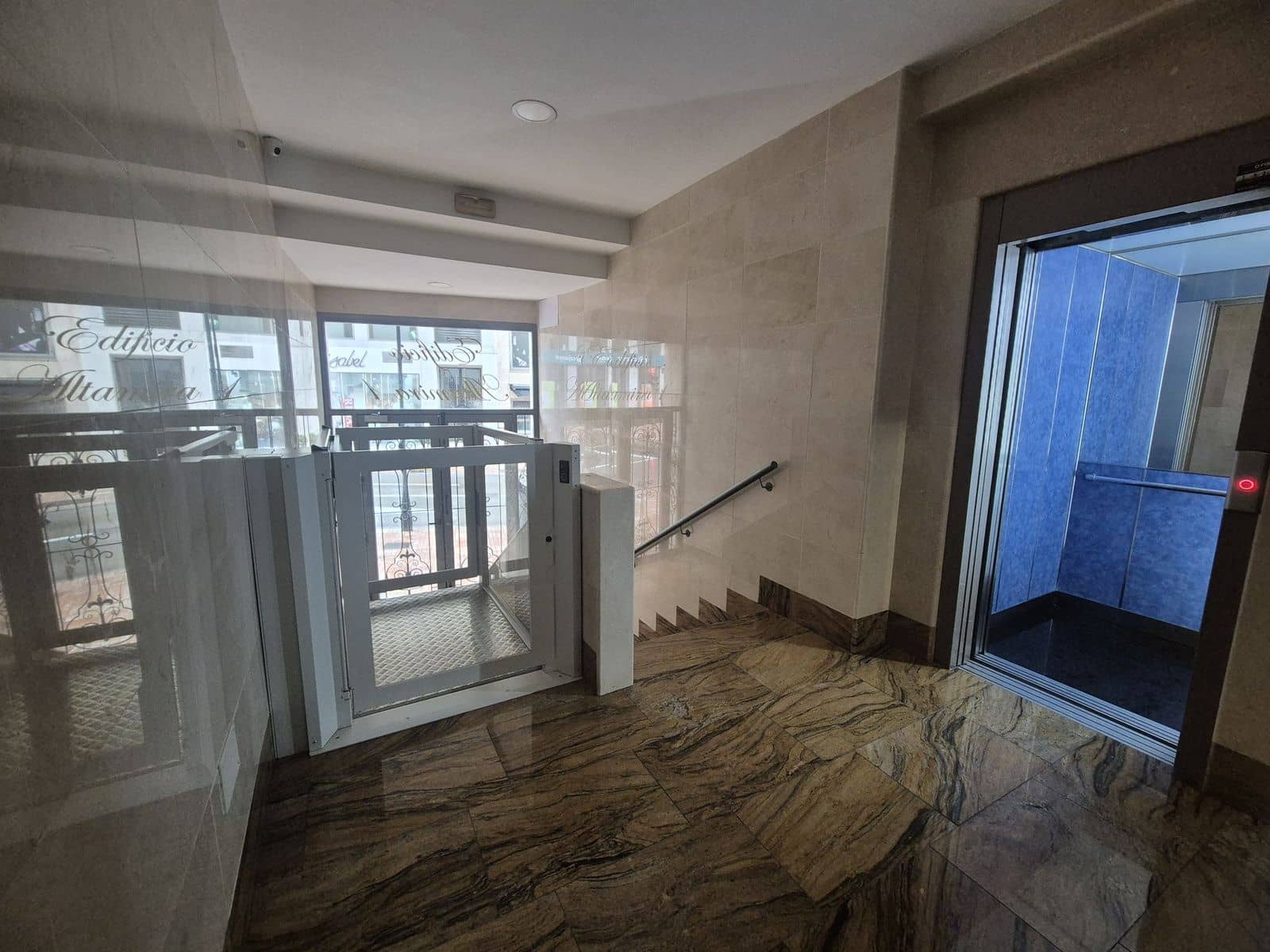 2 bedroom Apartment for sale in Marbella - € 620,000 (Ref: 9607675)