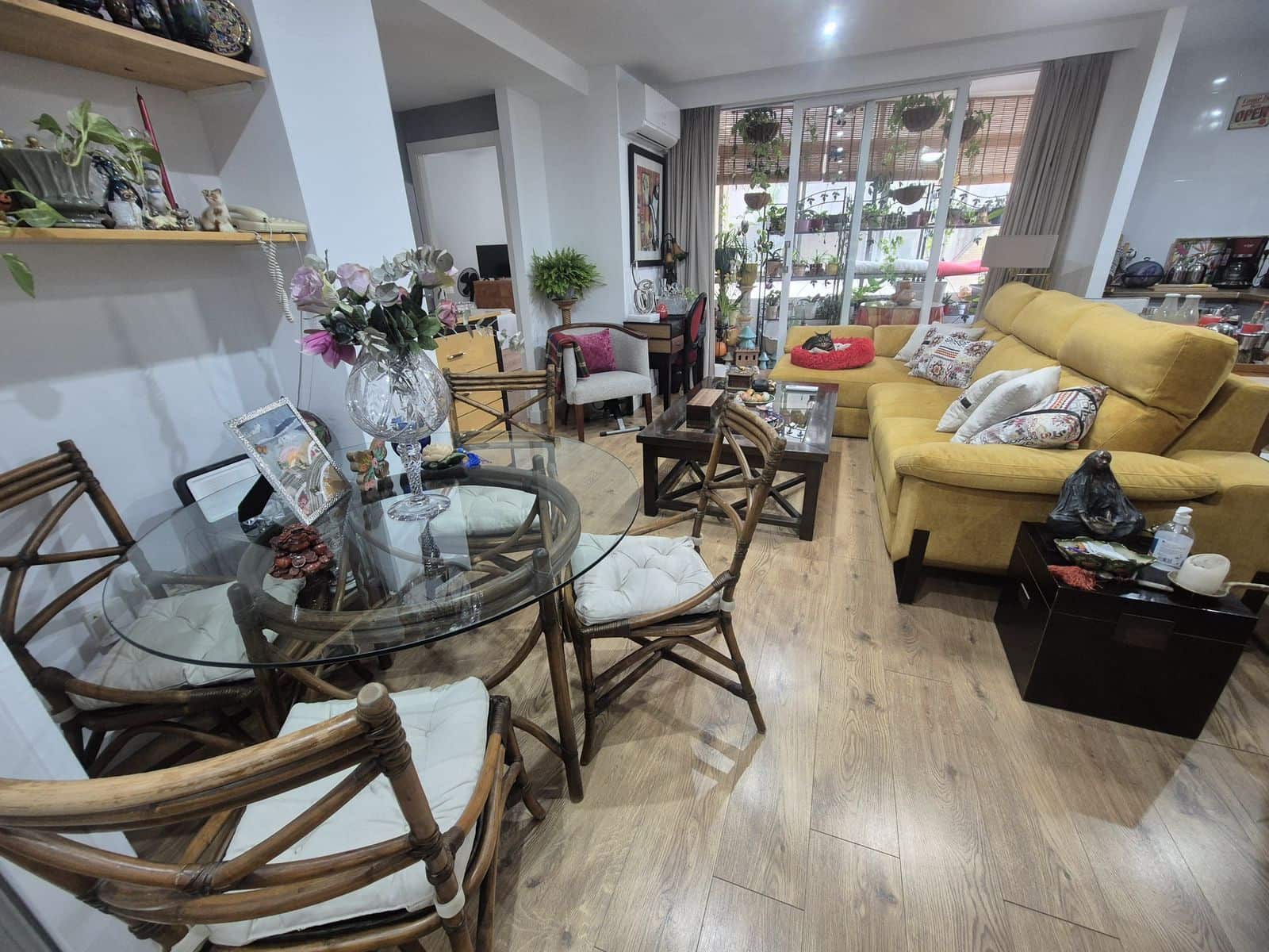 2 bedroom Apartment for sale in Marbella - € 620,000 (Ref: 9607675)