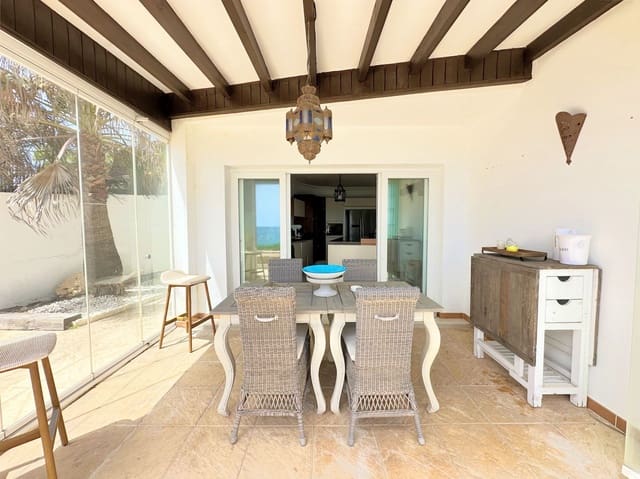 3 makuuhuone Huvila myytävänä paikassa Manilva - 2 750 000 € (Ref: 9607681)