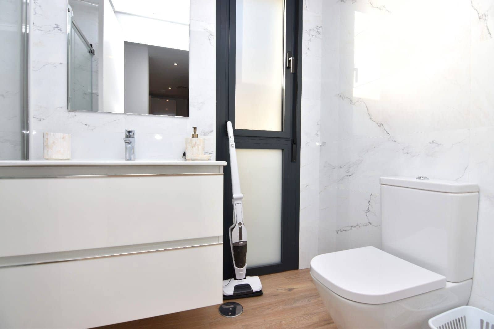 2 bedroom Apartment for sale in Torremolinos - € 549,000 (Ref: 9607682)