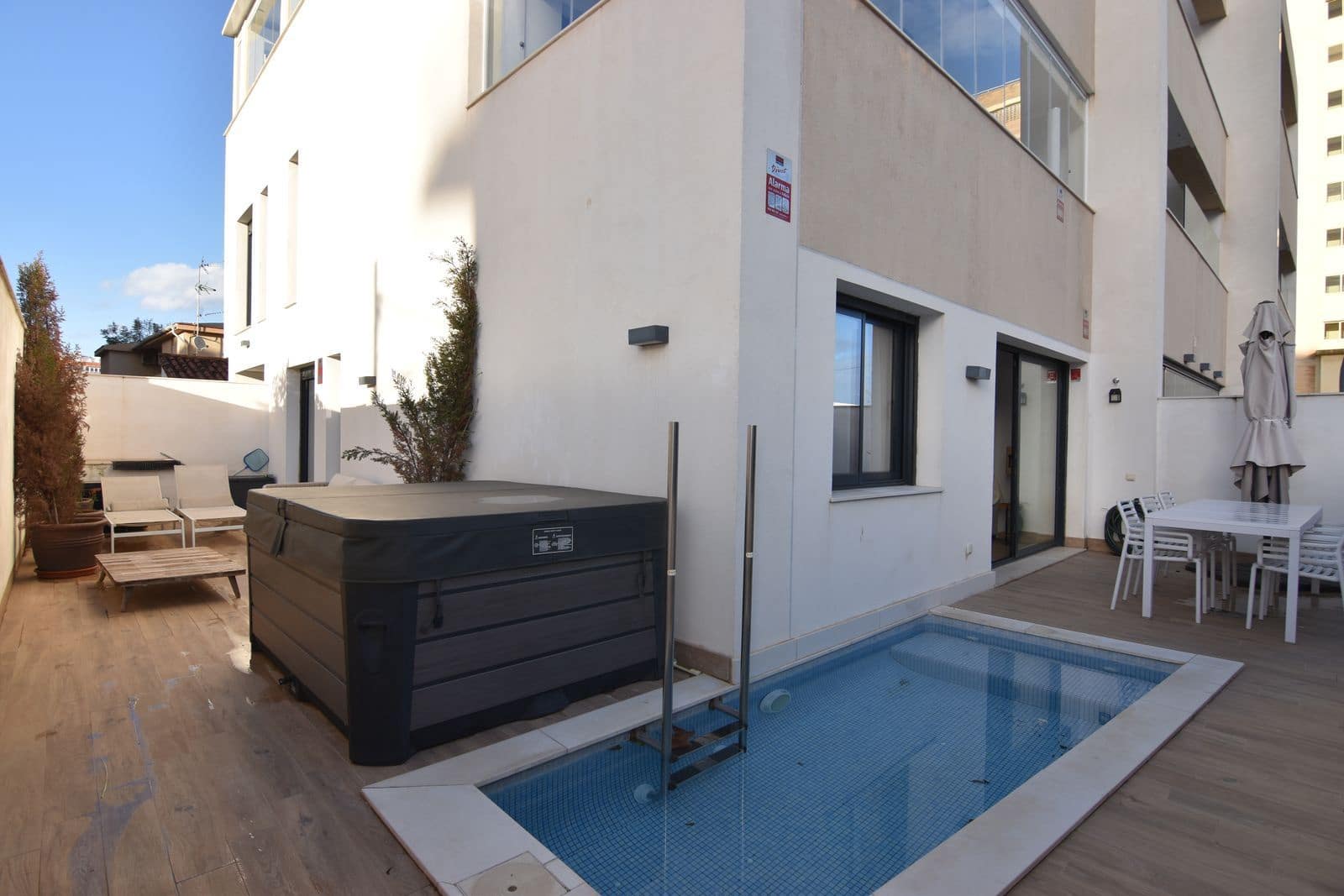 2 bedroom Apartment for sale in Torremolinos - € 549,000 (Ref: 9607682)