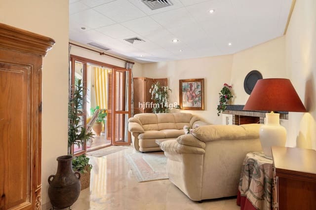 2 chambre Appartement à vendre à Nueva Andalucia, Marbella - 420 000 € (Ref: 9607683)