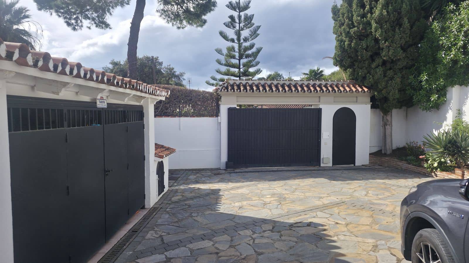 3 bedroom Villa for sale in Golden Mile - € 2,800,000 (Ref: 9607687)