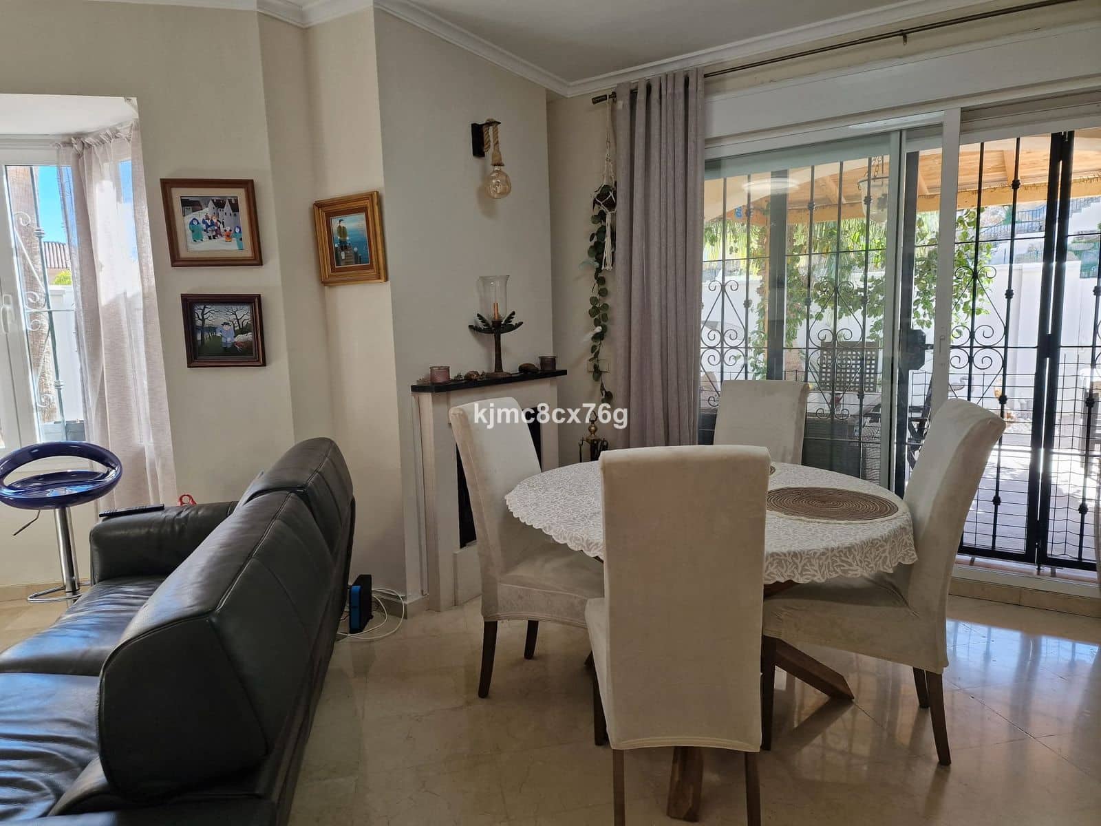 4 soveværelse Semi-Rækkehus til salg i Riviera del Sol - € 460.000 (Ref: 9607691)