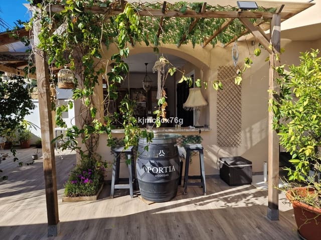 4 soveværelse Semi-Rækkehus til salg i Riviera del Sol, Mijas - € 460.000 (Ref: 9607691)