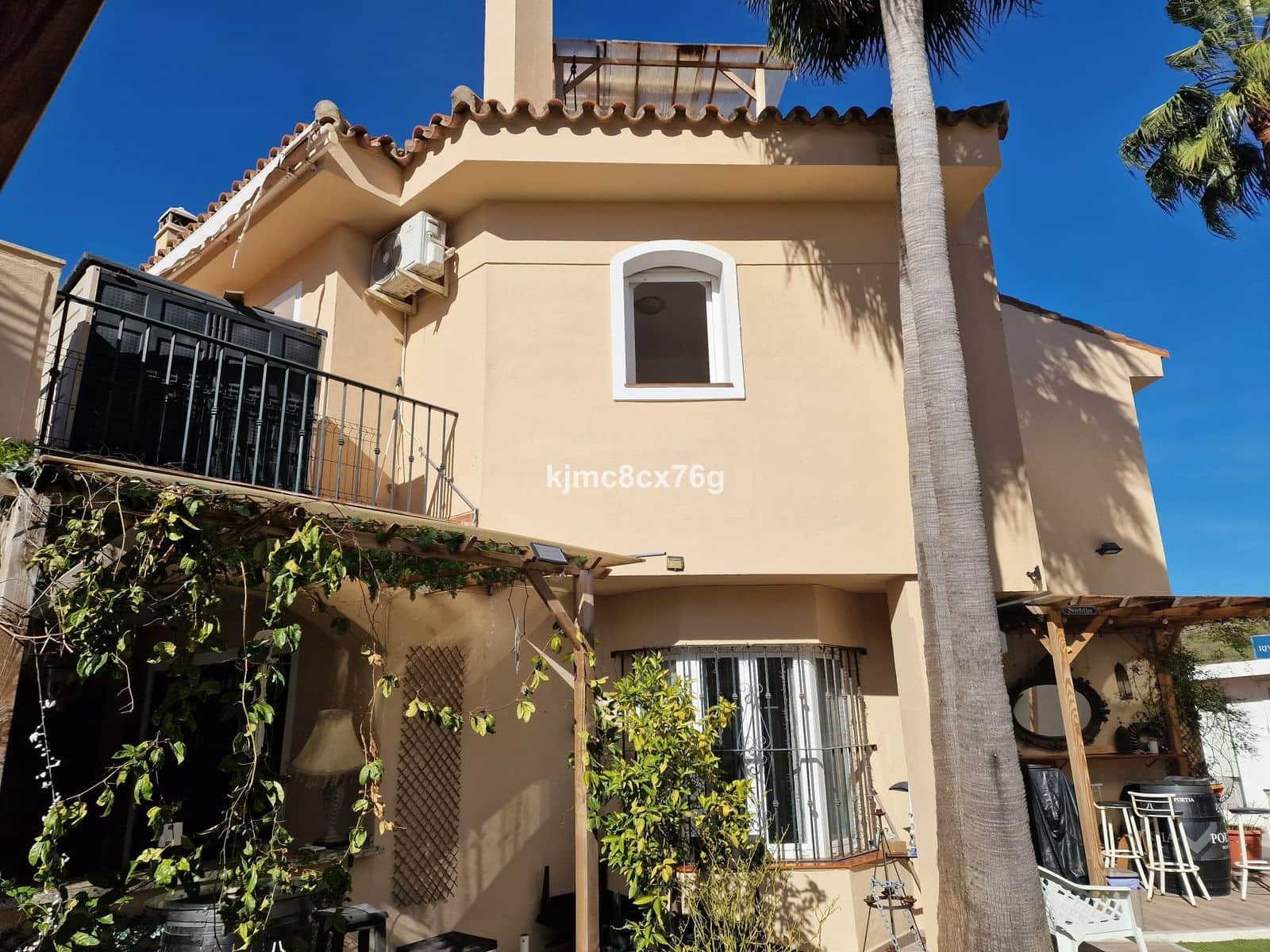 4 soveværelse Semi-Rækkehus til salg i Riviera del Sol - € 460.000 (Ref: 9607691)