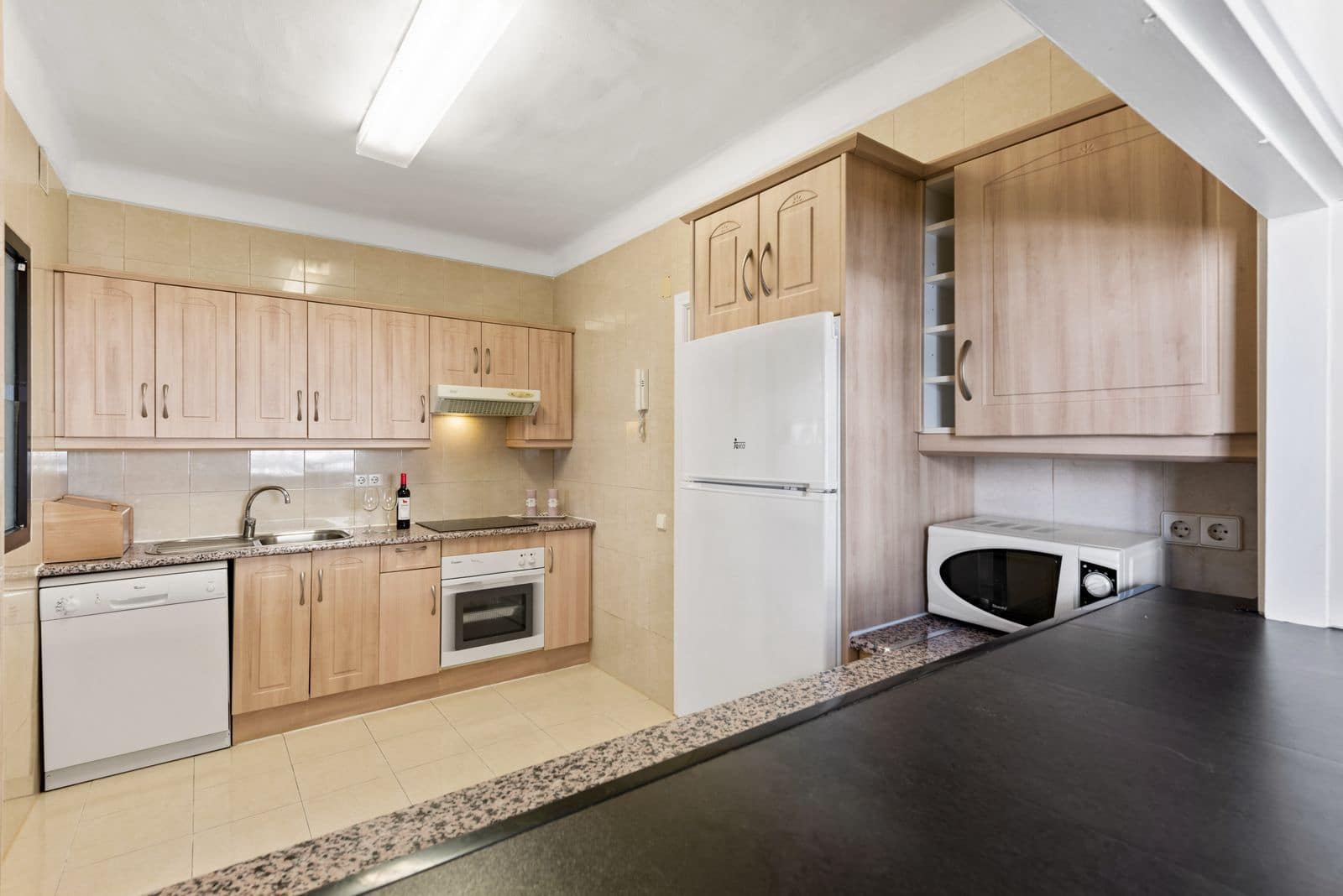 2 quarto Apartamento para venda em Puerto Banus - 800 000 € (Ref: 9607692)