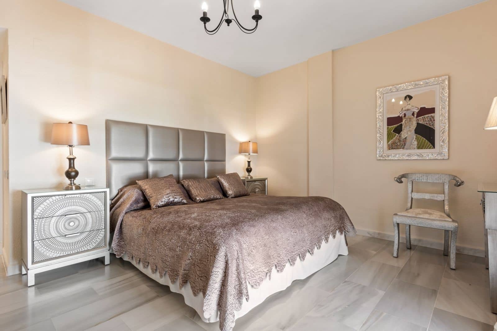 2 quarto Apartamento para venda em Puerto Banus - 800 000 € (Ref: 9607692)