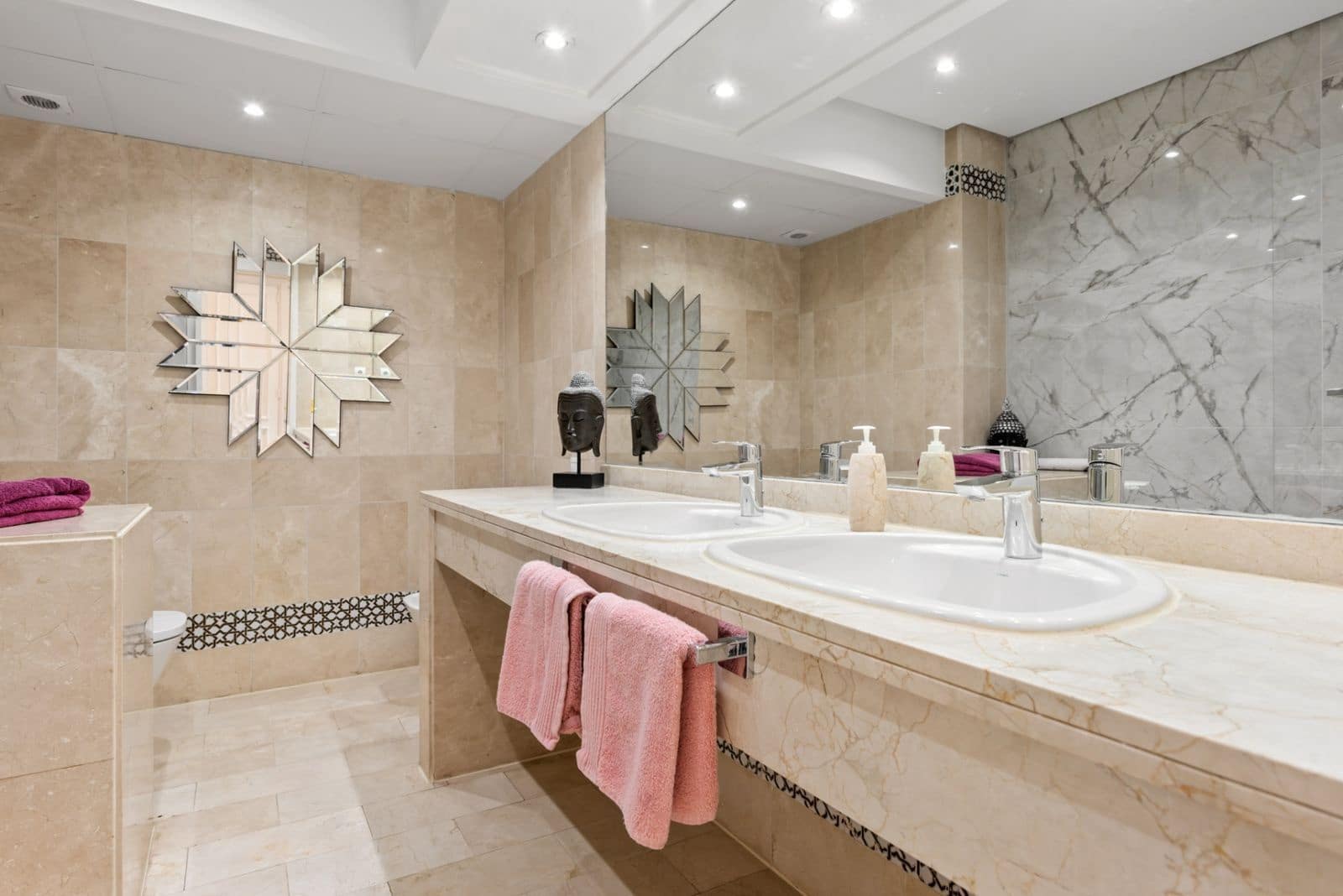 2 quarto Apartamento para venda em Puerto Banus - 800 000 € (Ref: 9607692)