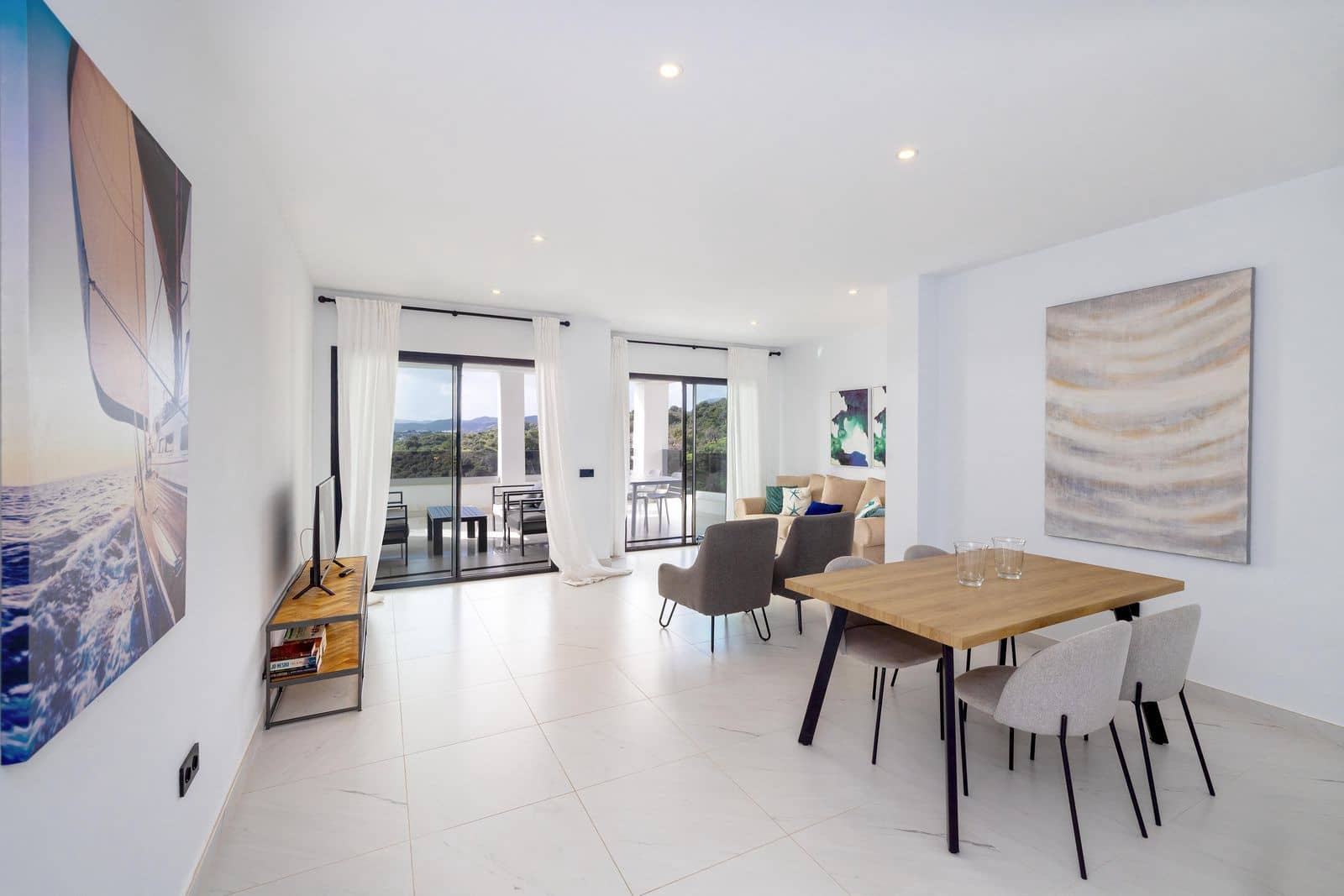 2 bedroom Apartment for sale in Estepona - € 510,000 (Ref: 9607693)